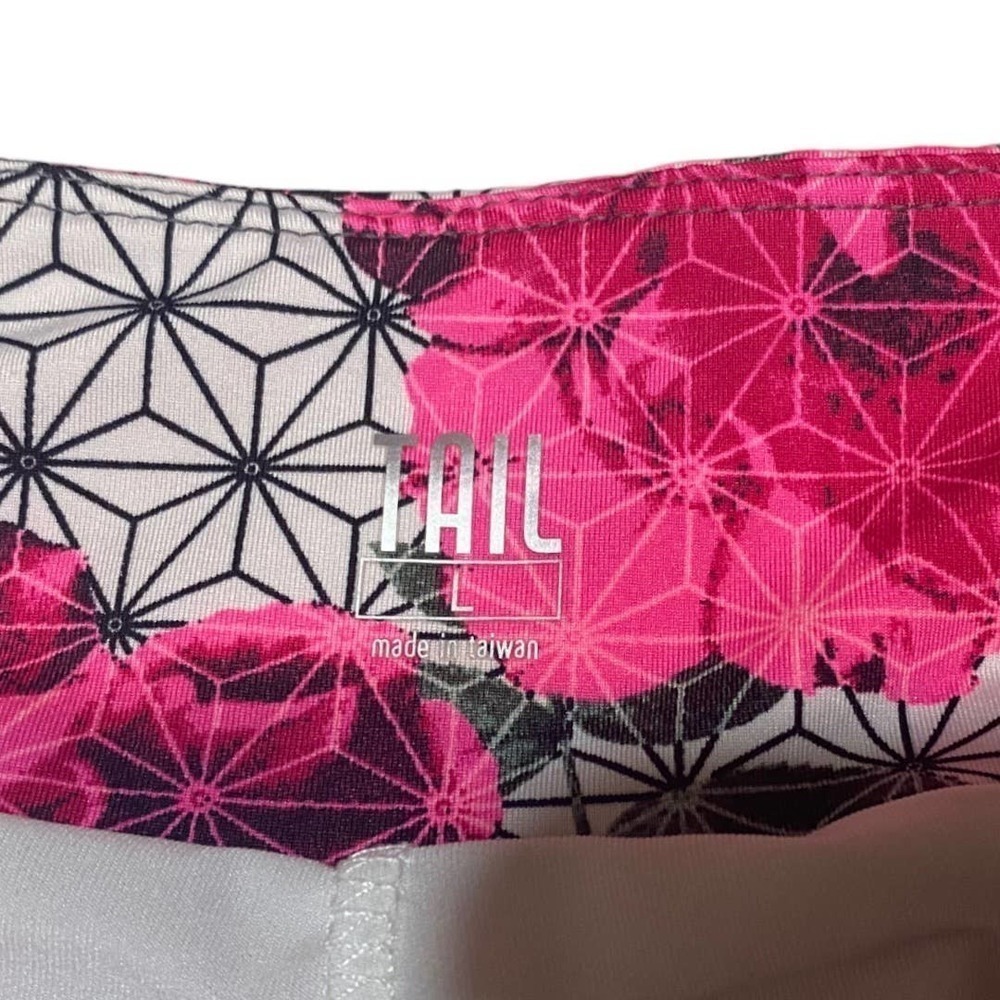Tail Floral Geo Skort In White Pink & Black Size L Fits 14, 16, XL, 1X - Picture 6 of 10